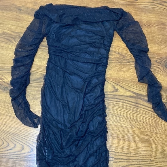 🌷 Boohoo🌷 Black Long Sheer Lace Sleeve Overlay Off Shoulder Dress - Picture 10 of 10